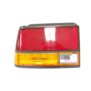 Toyota Corolla AE80 / AE82 tail light left side 1984 – 1987